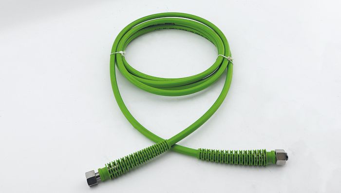 Hochdruckschlauch PES/Elastomer Comfort grün DN06 200bar 60°C bs DKOL M18x1,5 VA bs Knickschutz 4,5m